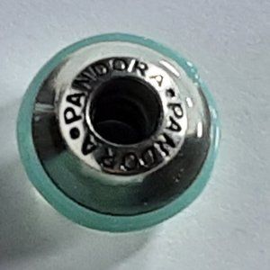 PANDORA MURANO GLASS CHARM BEAD MINT GREEN BACKDROP WITH 3D GREEN RINGS